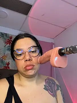titqueenx online show from 3, 3, 2025