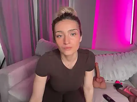 Snapshot of meggsworld chatting on 3, 5, 2026 meggsworld online show from 3, 5, 2026