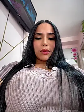 Snapshot of Naatalia chatting on 1, 7, 2026 Naatalia online show from 1, 7, 2026