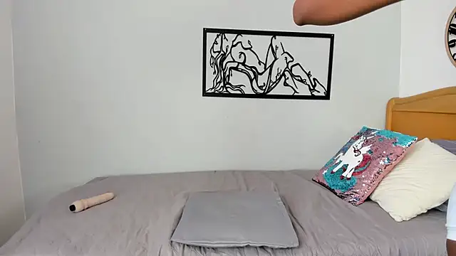 Snapshot of karina-lopez chatting on 2, 10, 2025 karina-lopez online show from 2, 10, 2025