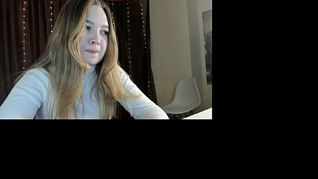 Snapshot of GeorginaCleverley chatting on 2, 3, 2025 GeorginaCleverley online show from 2, 3, 2025