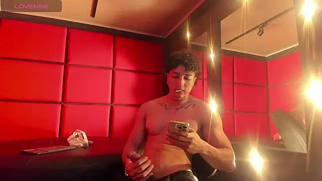 KaryBig3 online show from 7, 3, 2025