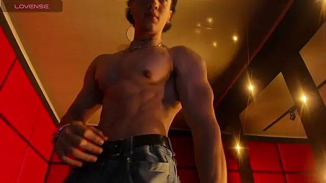 KaryBig3 online show from 8, 3, 2025