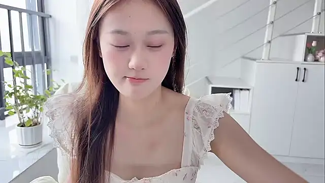 Snapshot of Cassie-20 chatting on 4, 10, 2025 Cassie-20 online show from 4, 10, 2025