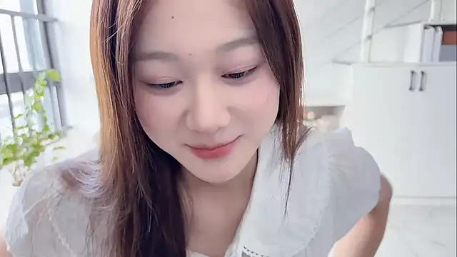 Snapshot of Cassie-20 chatting on 11, 10, 2025 Cassie-20 online show from 11, 10, 2025