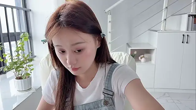 Snapshot of Cassie-20 chatting on 19, 10, 2025 Cassie-20 online show from 19, 10, 2025