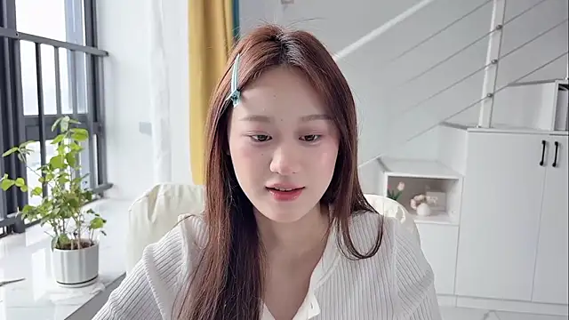 Snapshot of Cassie-20 chatting on 23, 10, 2025 Cassie-20 online show from 23, 10, 2025