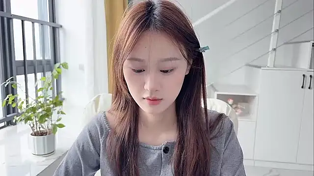 Snapshot of Cassie-20 chatting on 13, 11, 2025 Cassie-20 online show from 13, 11, 2025