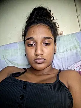 Snapshot of indianpink_lips chatting on 12, 11, 2025 indianpink lips online show from 12, 11, 2025