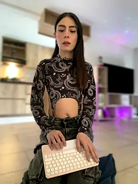 Snapshot of candycami19 chatting on 7, 10, 2025 candycami19 online show from 7, 10, 2025