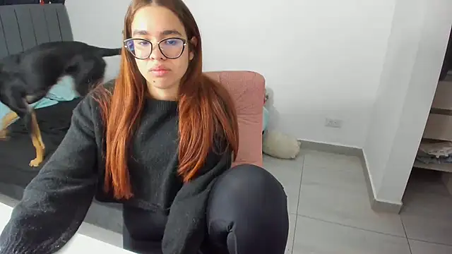 Snapshot of Greciaruiz_ chatting on 14, 9, 2025 Greciaruiz online show from 14, 9, 2025