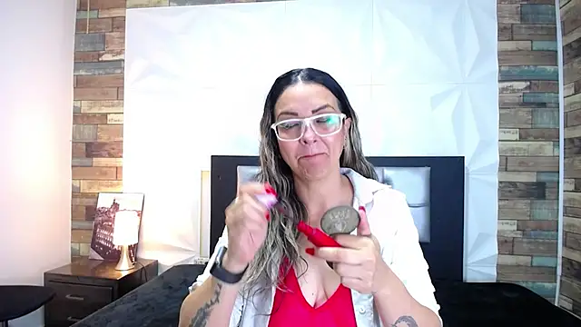 Azaahara  online show from 18, 3, 2025