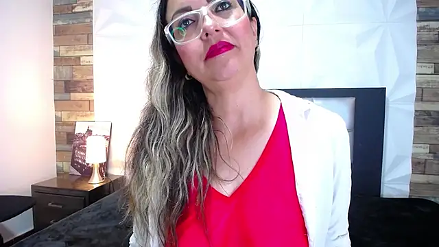 Azaahara  online show from 18, 3, 2025