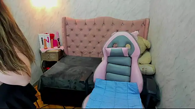 Lianngrace online show from 12, 3, 2026