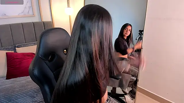 Bella walker  online show from 2, 3, 2026