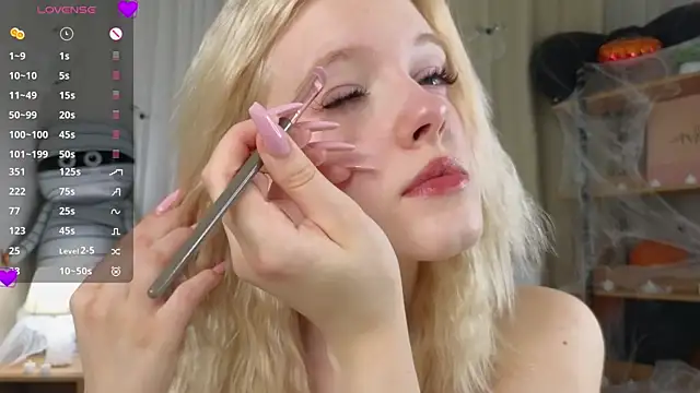 EdlaHewell online show from 6, 11, 2025