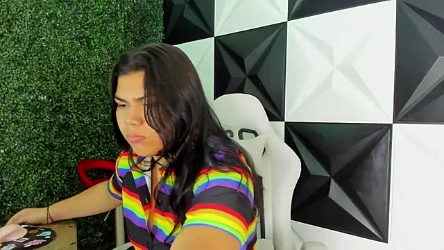 melany rouse18 online show from 16, 11, 2025