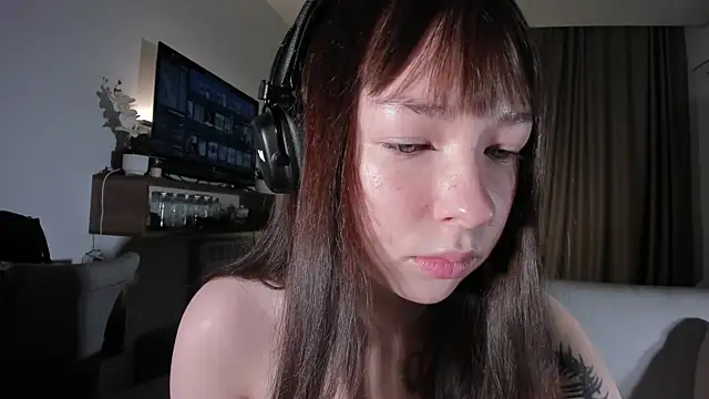 Snapshot of Sindy_Juxx chatting on 14, 4, 2026 Sindy Juxx online show from 14, 4, 2026
