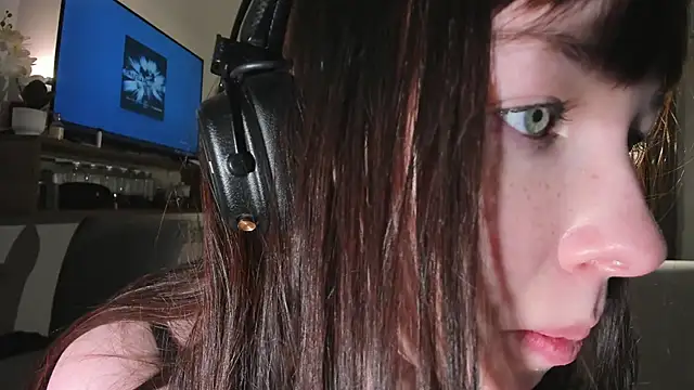 Snapshot of Sindy_Juxx chatting on 18, 4, 2026 Sindy Juxx online show from 18, 4, 2026