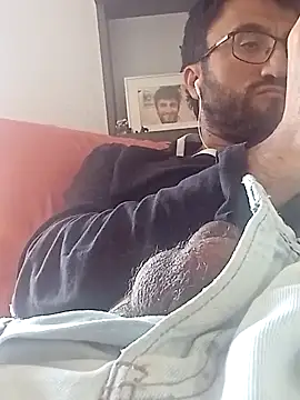 Snapshot of Morbosos8595 chatting on 2, 10, 2025 Morbosos8595 online show from 2, 10, 2025