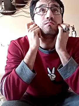 Snapshot of Morbosos8595 chatting on 8, 11, 2025 Morbosos8595 online show from 8, 11, 2025