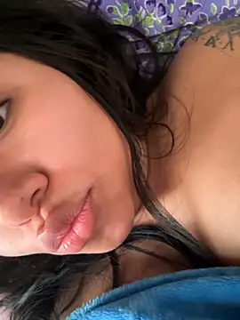 Snapshot of Karla_Stein2025 chatting on 17, 11, 2025 Karla Stein2025 online show from 17, 11, 2025