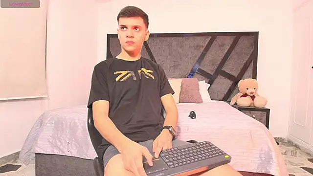 JacobRoberts1 online show from 17, 3, 2025