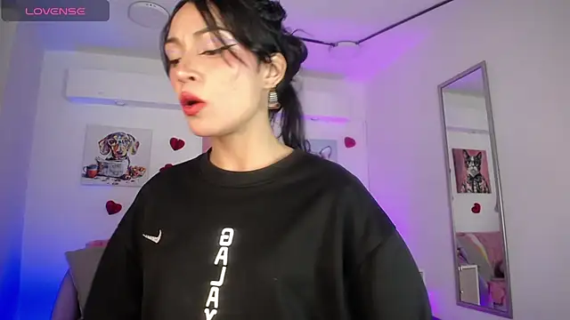 Snapshot of LoreleyNovoa chatting on 22, 2, 2026 LoreleyNovoa online show from 22, 2, 2026