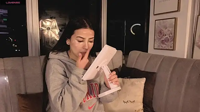 Ivanna West online show from 12, 11, 2025