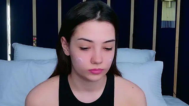 Alice Deleon online show from 18, 12, 2025