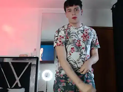 Smith boy 25 online show from 4, 3, 2025