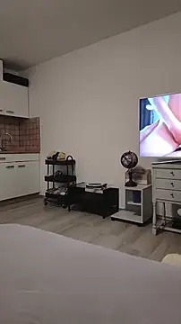 Miss candymandy online show from 15, 4, 2026