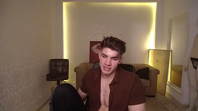 MaxKaiden online show from 28, 2, 2025