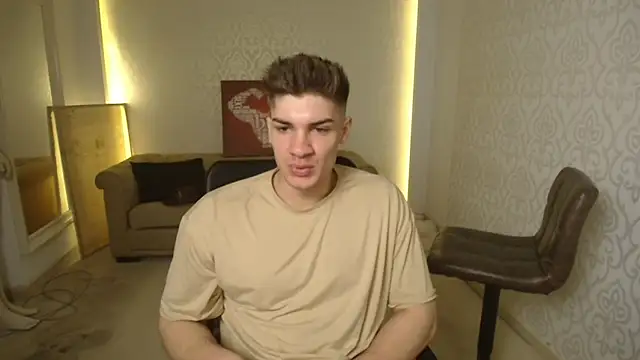 MaxKaiden online show from 17, 3, 2025