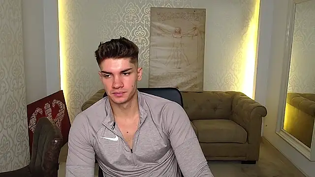 MaxKaiden online show from 5, 10, 2025