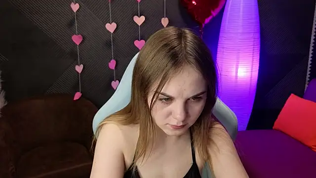 Snapshot of Dyna_bae chatting on 20, 2, 2025 Dyna bae online show from 20, 2, 2025