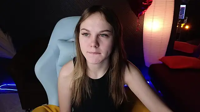 Snapshot of Dyna_bae chatting on 11, 3, 2025 Dyna bae online show from 11, 3, 2025