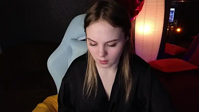 Snapshot of Dyna_bae chatting on 13, 3, 2025 Dyna bae online show from 13, 3, 2025