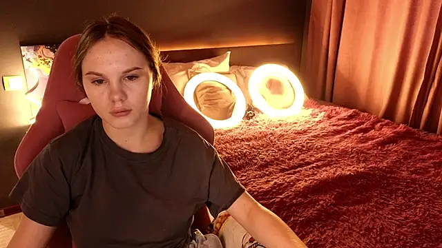 Snapshot of Dyna_bae chatting on 23, 9, 2025 Dyna bae online show from 23, 9, 2025