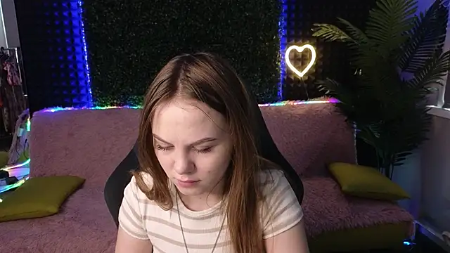 Snapshot of Dyna_bae chatting on 15, 10, 2025 Dyna bae online show from 15, 10, 2025