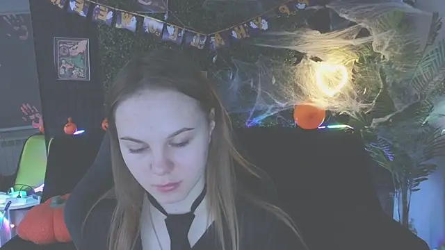 Snapshot of Dyna_bae chatting on 20, 10, 2025 Dyna bae online show from 20, 10, 2025