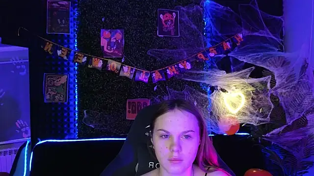 Snapshot of Dyna_bae chatting on 29, 10, 2025 Dyna bae online show from 29, 10, 2025