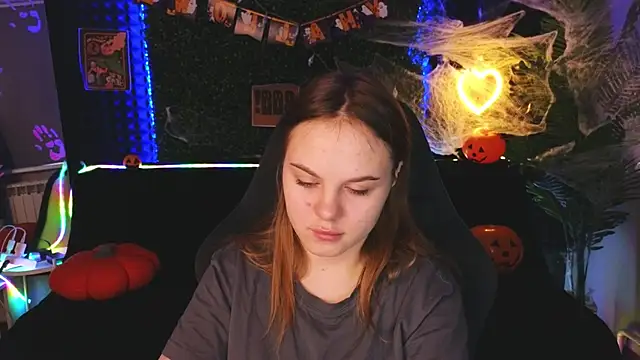 Snapshot of Dyna_bae chatting on 30, 10, 2025 Dyna bae online show from 30, 10, 2025