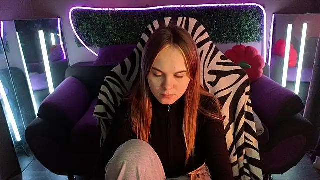 Snapshot of Dyna_bae chatting on 16, 11, 2025 Dyna bae online show from 16, 11, 2025