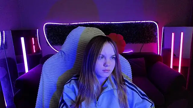 Snapshot of Dyna_bae chatting on 27, 11, 2025 Dyna bae online show from 27, 11, 2025