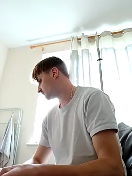 Snapshot of Eusuntnoulgigolo chatting on 21, 3, 2025 Eusuntnoulgigolo online show from 21, 3, 2025