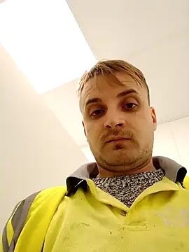 Snapshot of Eusuntnoulgigolo chatting on 2, 10, 2025 Eusuntnoulgigolo online show from 2, 10, 2025