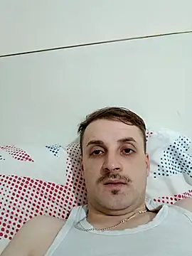 Snapshot of Eusuntnoulgigolo chatting on 7, 10, 2025 Eusuntnoulgigolo online show from 7, 10, 2025