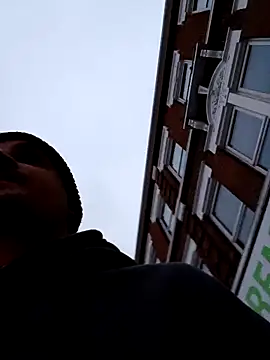 Snapshot of Eusuntnoulgigolo chatting on 10, 10, 2025 Eusuntnoulgigolo online show from 10, 10, 2025