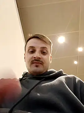 Snapshot of Eusuntnoulgigolo chatting on 11, 10, 2025 Eusuntnoulgigolo online show from 11, 10, 2025